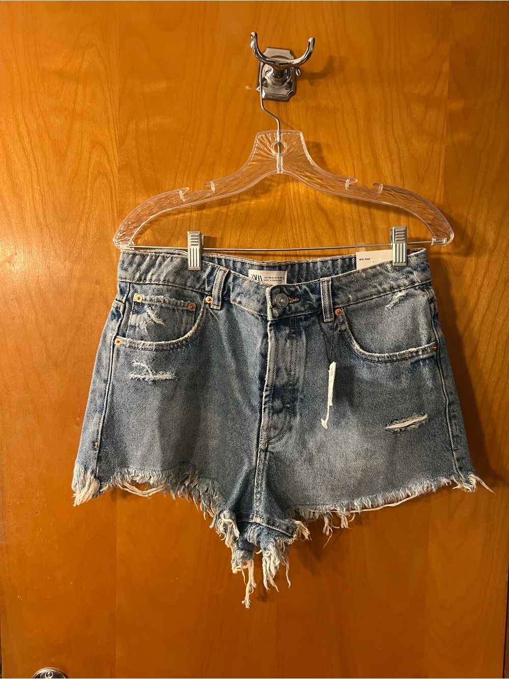 Zara mid rise shorts with tags